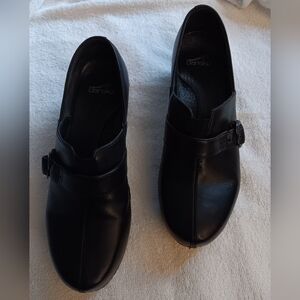 DANSKO Black Leather Tamara Buckle Clogs EUC 42 (11 1/2-12)